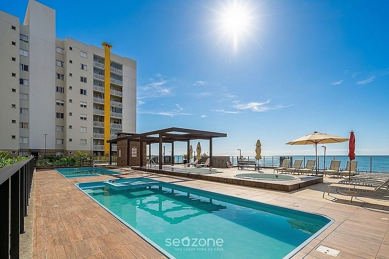 Apto. en Condo. c/ Piscina y Vista Playa VAC4303
