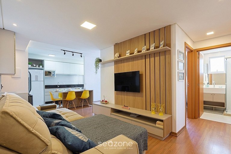 Apto. em Cond. c/ Piscina e Vista Praia VAC4303
