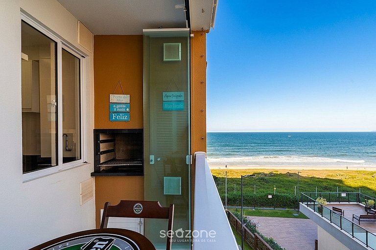 Apto. em Cond. c/ Piscina e Vista Praia VAC4303