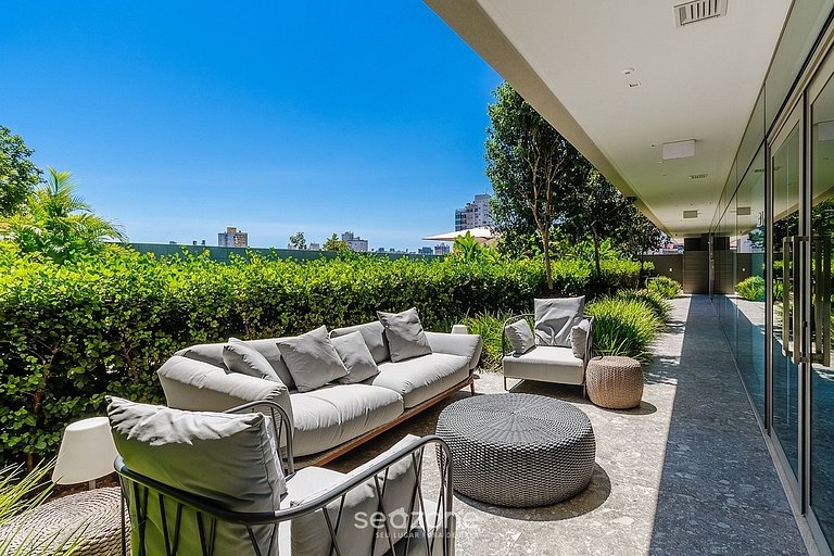 Apto. en Condo. c/ Piscina AIR1715