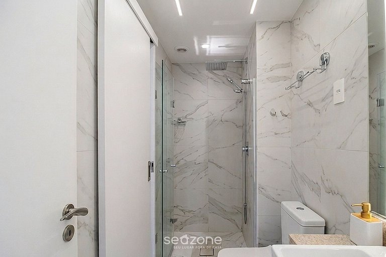 Apto. en Condo. c/ Piscina AIR1715