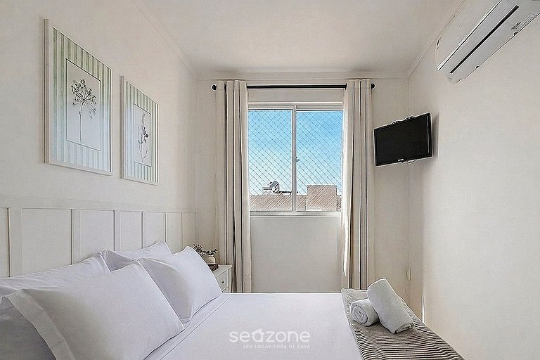 Apto. c/ vista p/ Mar em Cond. c/ Piscina CSI2302