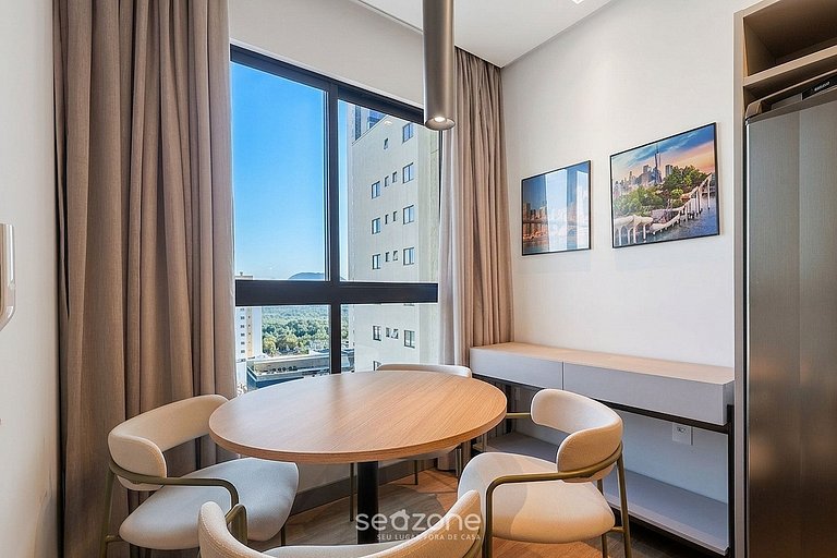Studio em Cond. c/ vista p/ Lago FNY1104