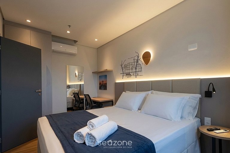 Studio em Cond. c/ vista p/ Lago FNK1104