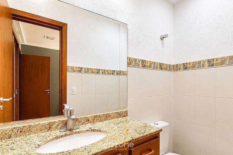 Apto. en Condo. a 400m de la Playa PUN0017