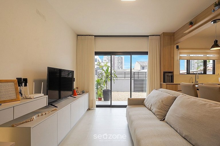 Casa em Cond. a 910m da Armação HTS1806