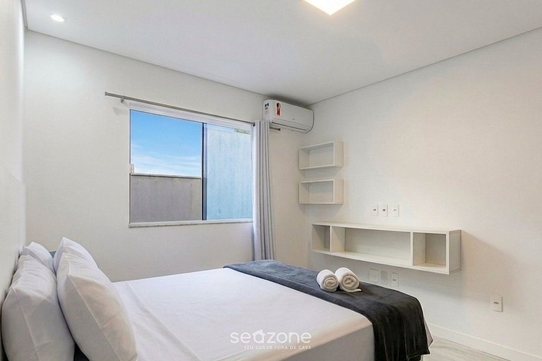 Casa em Cond. c/ Piscina e churrasq. MAM0007