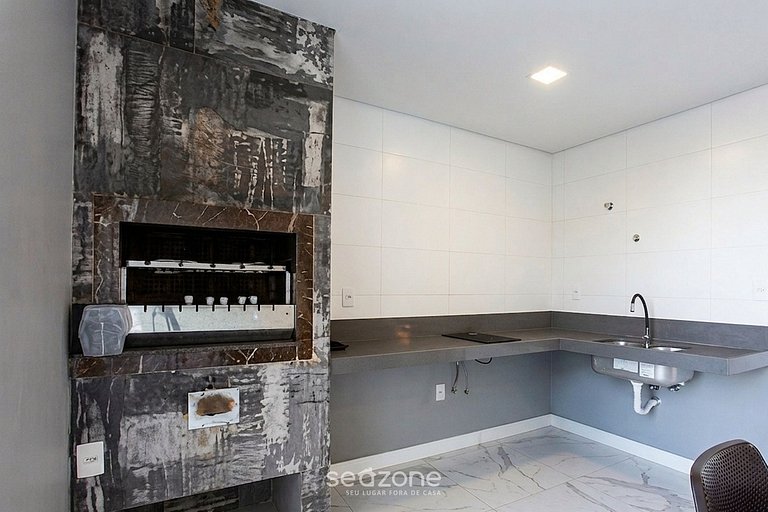 Casa em Cond. c/ Piscina e churrasq. MAM0007