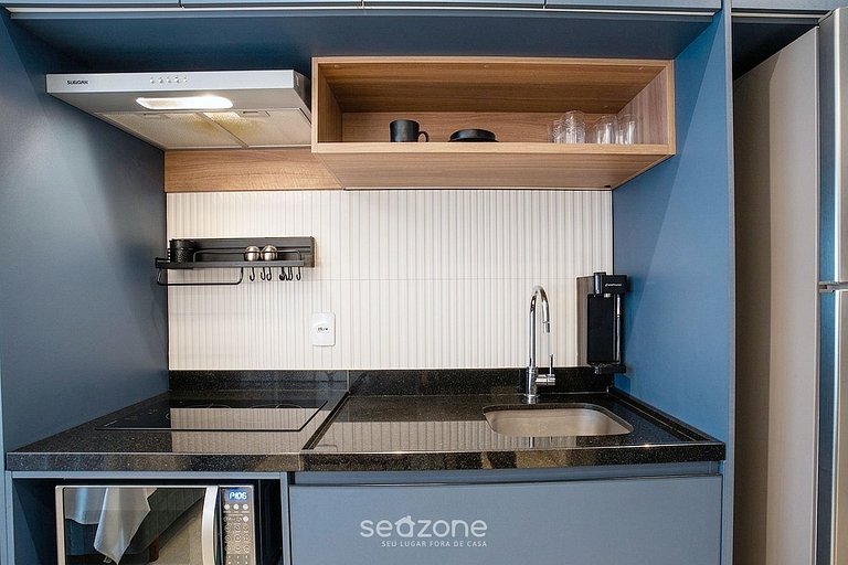 Studio Bien ubicado en Condo. c/ Piscina SOM1406