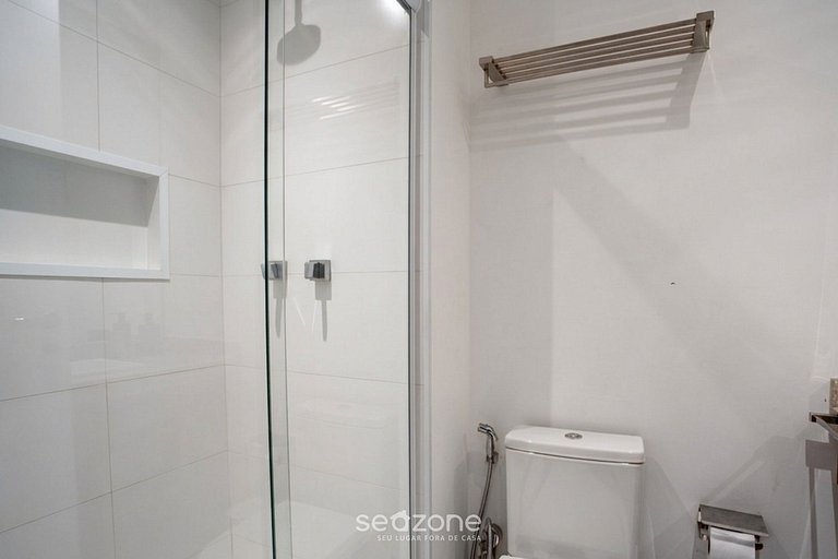 Studio Bien ubicado en Condo. c/ Piscina SOM1406