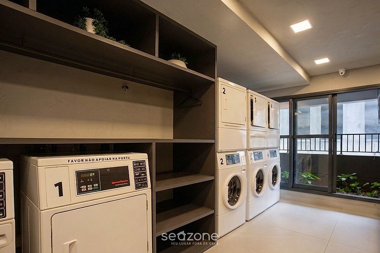 Studio Bem localizado em Cond. c/ Piscina SOM1406
