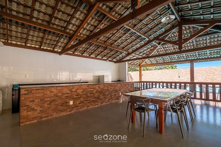 Casa c/ Varanda em Cond. c/ Piscina VIE0011