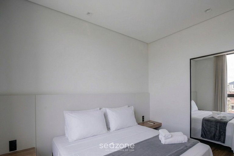 Studio em Cond. c/ Vista p/ Cidade UST0306