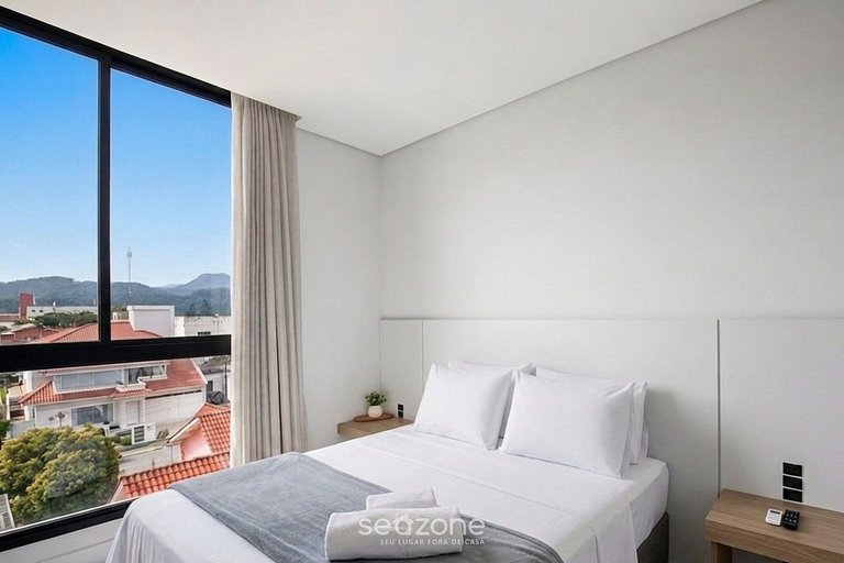 Studio em Cond. c/ Vista p/ Cidade UST0306