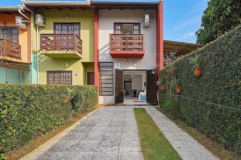 Casa Dúplex c/ Balcón en Itajuba PED0050