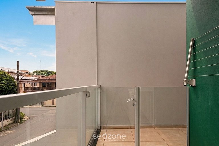 Apto. c/ Terraço em Cond. PVN0001