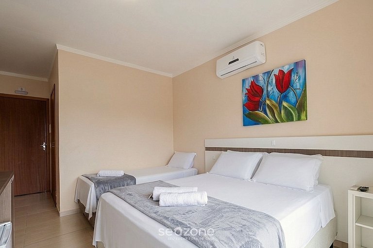 Studio c/ Terraço em Cond. PVN0008