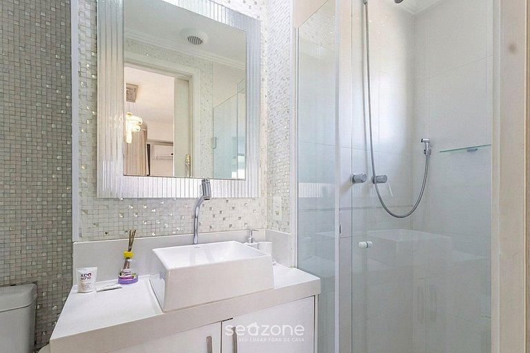 Apto. Bien ubicado en Condo. c/ Piscina BRL1414