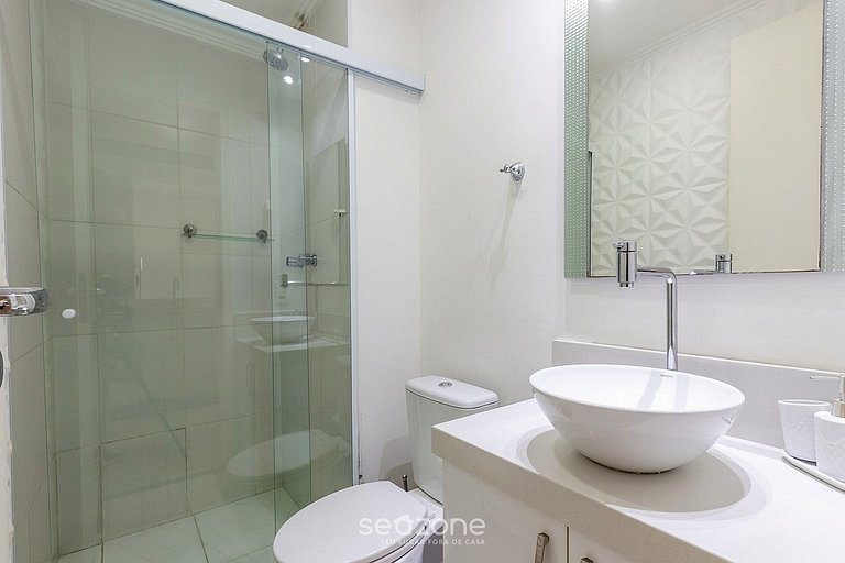 Apto. Bien ubicado en Condo. c/ Piscina BRL1414