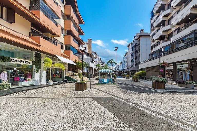 Apto. c/ churrasq. priv. a 710m da Praia PNM0302