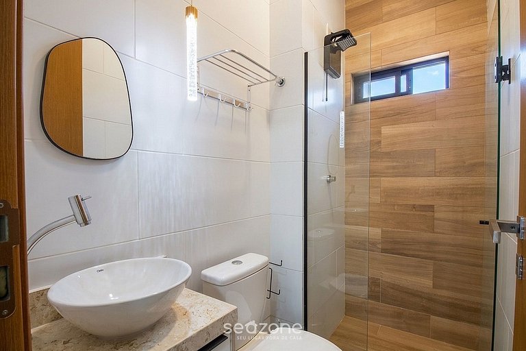 Studio em Cond. c/ Piscina e Vista Cid. AZZ0405