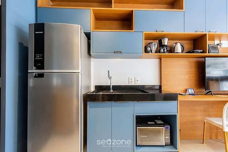 Studio em Cond. c/ Piscina e Vista Cid. FRE1008