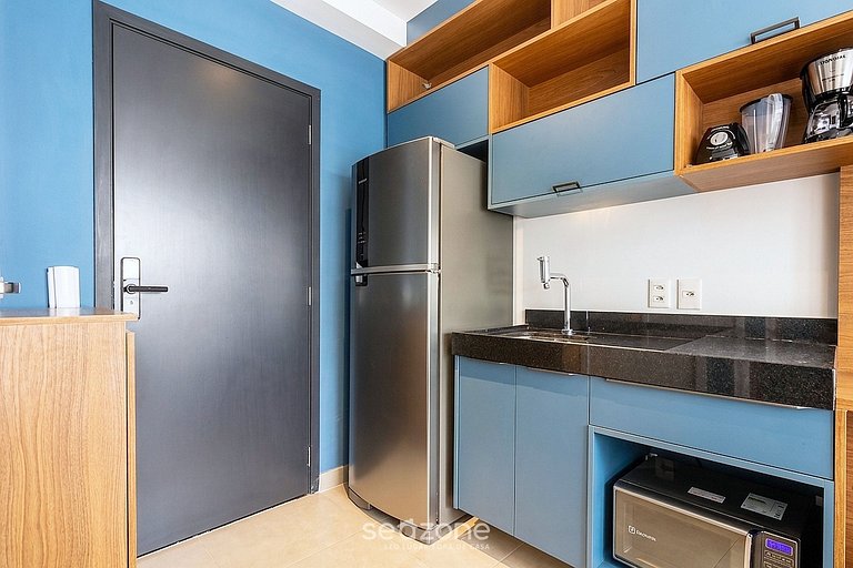 Studio en Condo. c/ Piscina FRE1008