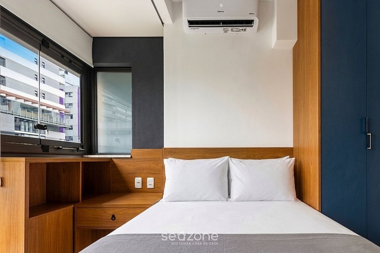 Studio em Cond. c/ Piscina e Vista Cid. FRE1008