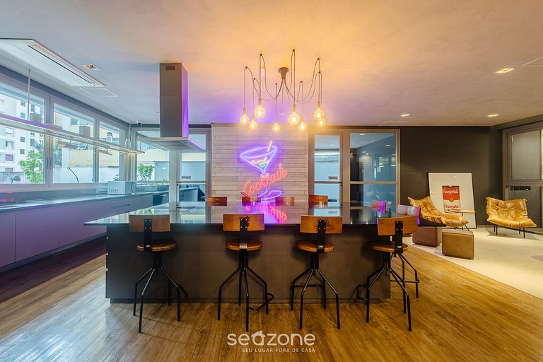 Studio em Cond. c/ Piscina e Vista Cid. FRE1008