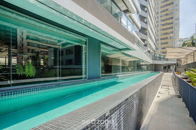 Studio em Cond. c/ Piscina e Vista Cid. FRE1008