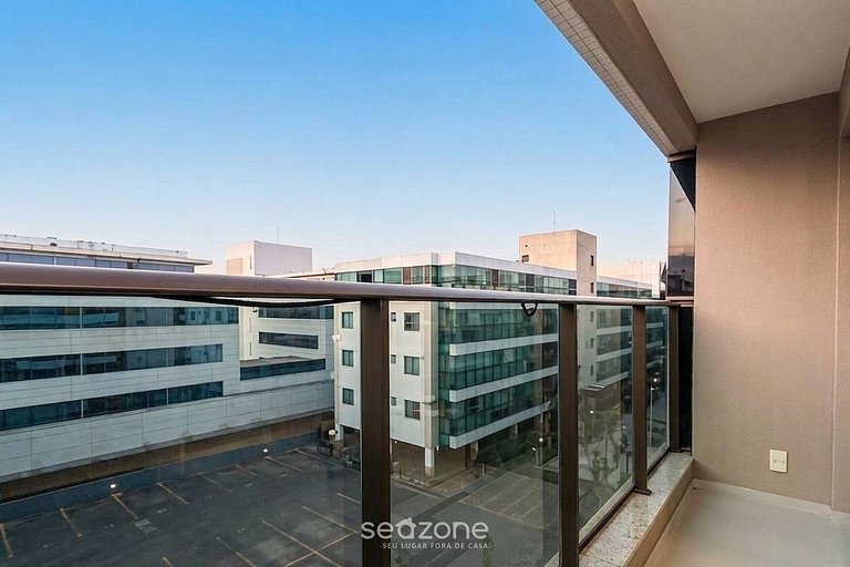 Apto. em Cond. c/ Vista p/ Cidade PNE0214