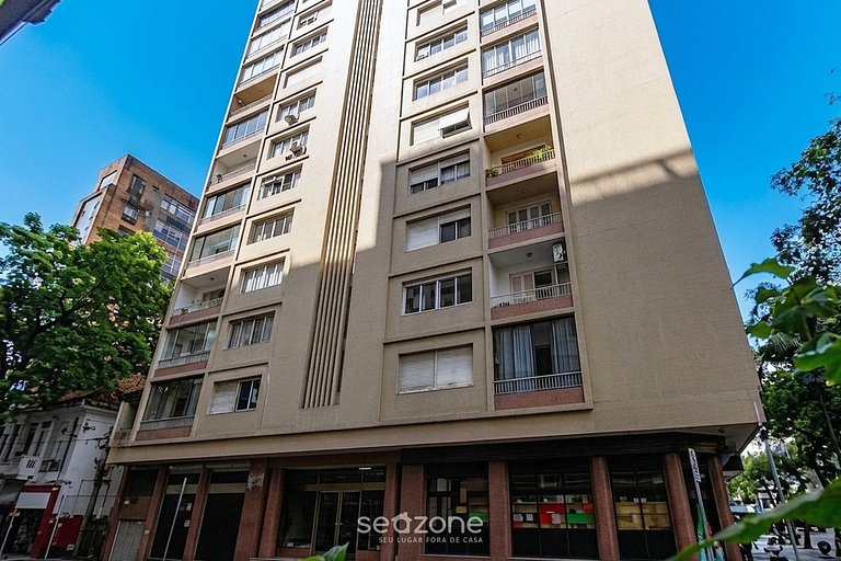 Apto. Bem localizado c/ hidromassagem RBK0112