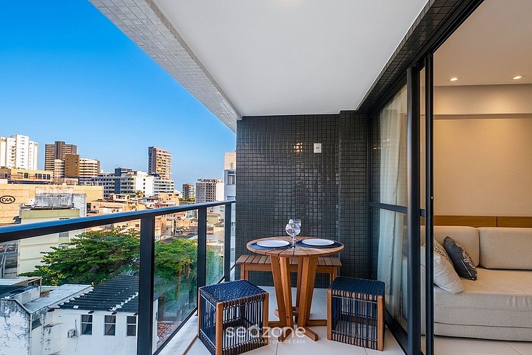 Apto. em Cond. c/ Piscina a 620m do Mar BLB0901