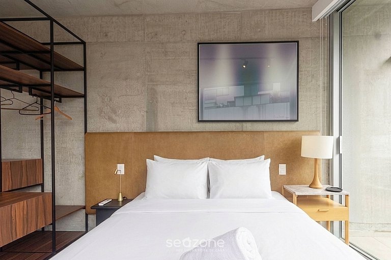 Apto. c/ Terraço em Cond. c/ Piscina FLI0022