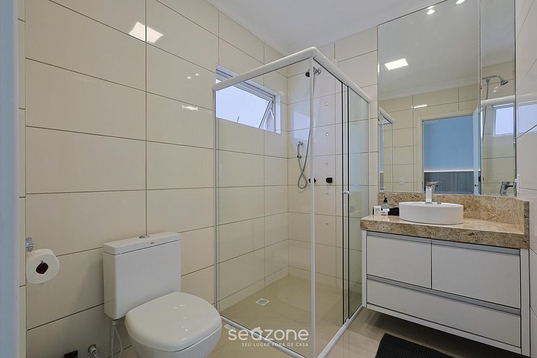 Apto. c/ piscina priv. a 560m da Praia HPE1102