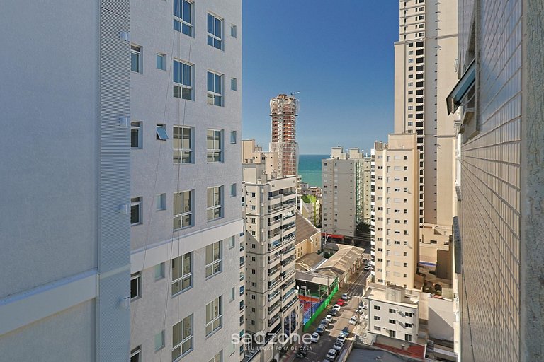 Apto. c/ piscina priv. a 560m da Praia HPE1102