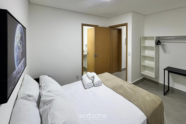 Apto. en Condo. c/ Piscina y Vista Cid. GRL0801