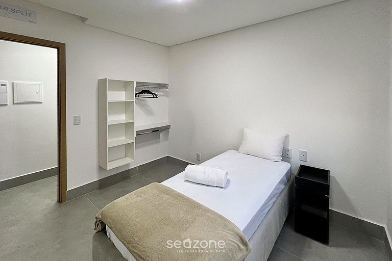 Apto. en Condo. c/ Piscina y Vista Cid. GRL0801