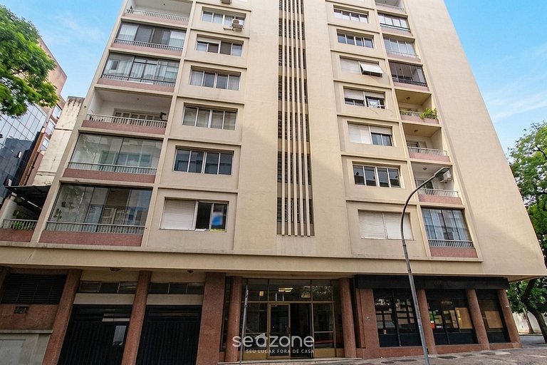 Apto. Bem localizado c/ hidromassagem RBK0112