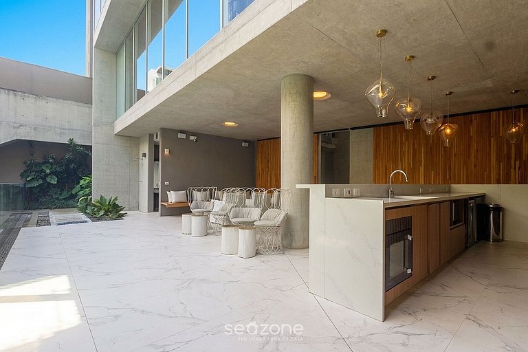 Apto. c/ Terraço em Cond. c/ Piscina FLI0022