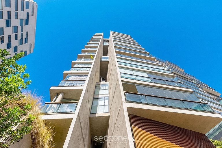 Apto. c/ Terraço em Cond. c/ Piscina FLI0022