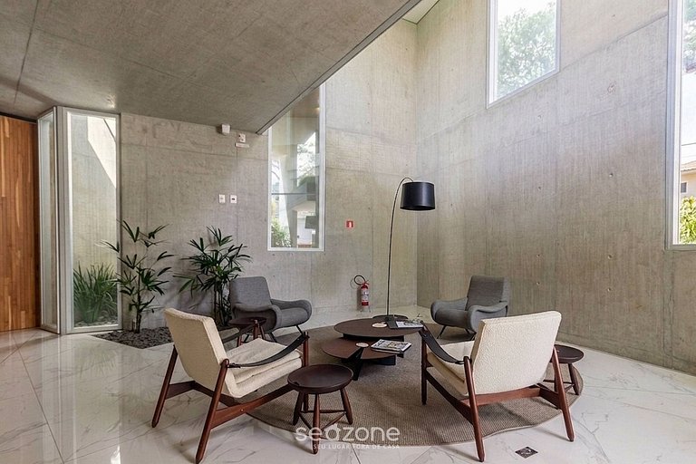 Apto. c/ Terraço em Cond. c/ Piscina FLI0022