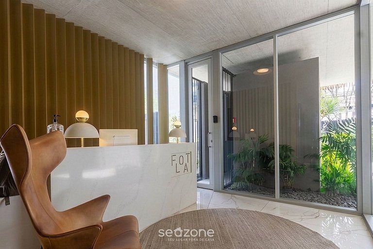 Apto. c/ Terraço em Cond. c/ Piscina FLI0022