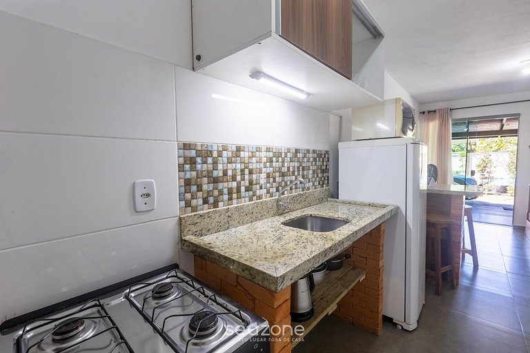 Apto. c/ Balcón en Condo. c/ Piscina BAN0002