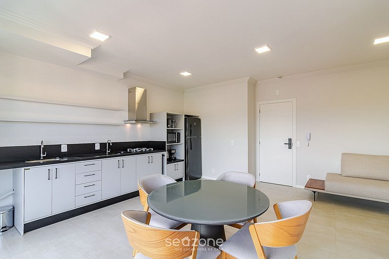 Apto. em Cond. c/ Piscina e churrasq. LAV0504