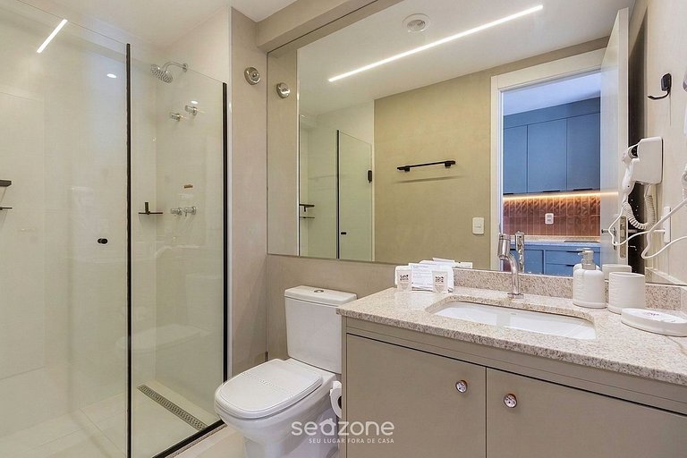 Studio em Cond. c/ Piscina e Vista Cid. BEM1402