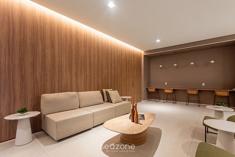 Studio em Cond. c/ Piscina e Vista Cid. BEM1402