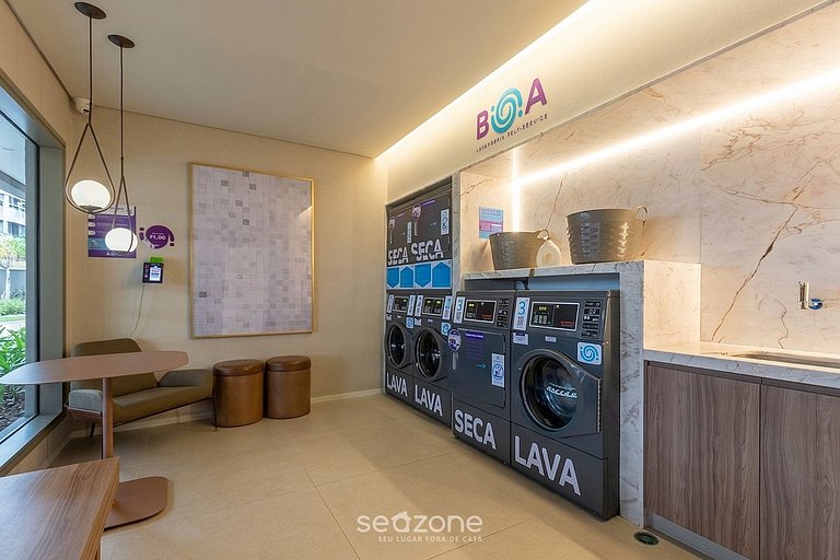 Studio em Cond. c/ Piscina e Vista Cid. BEM1402