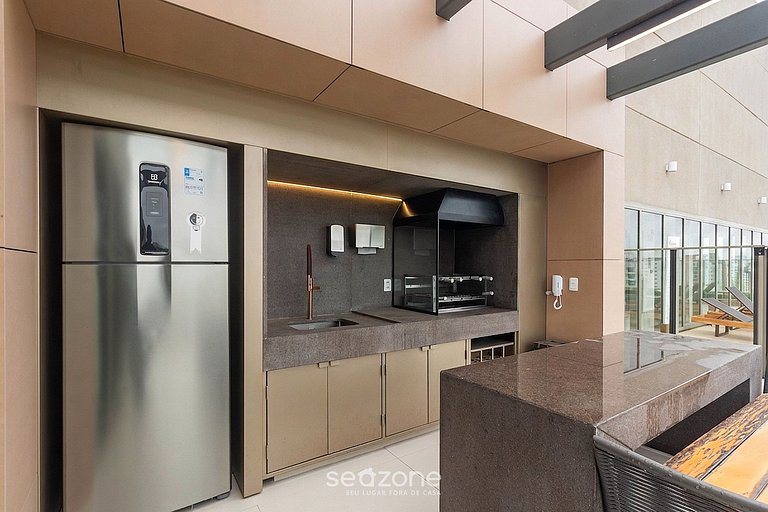 Studio em Cond. c/ Piscina e Vista Cid. BEM1402