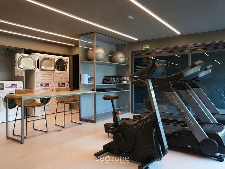 Studio em Cond. c/ Piscina e Vista Cid. GPE0011
